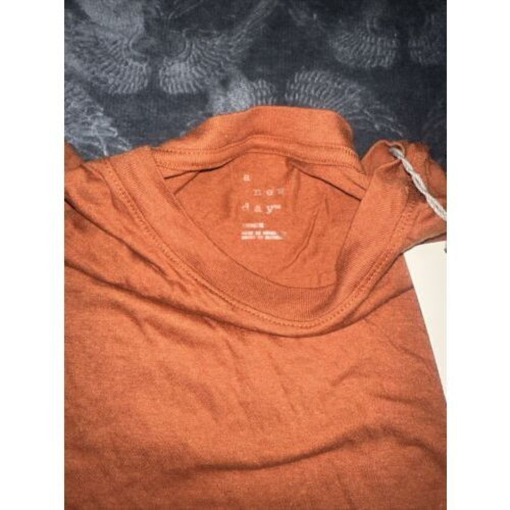 Women's Short Sleeve Slim Fit T-Shirt - A New Day - Orange  Medium. NWT. L - Picture 5 of 5
